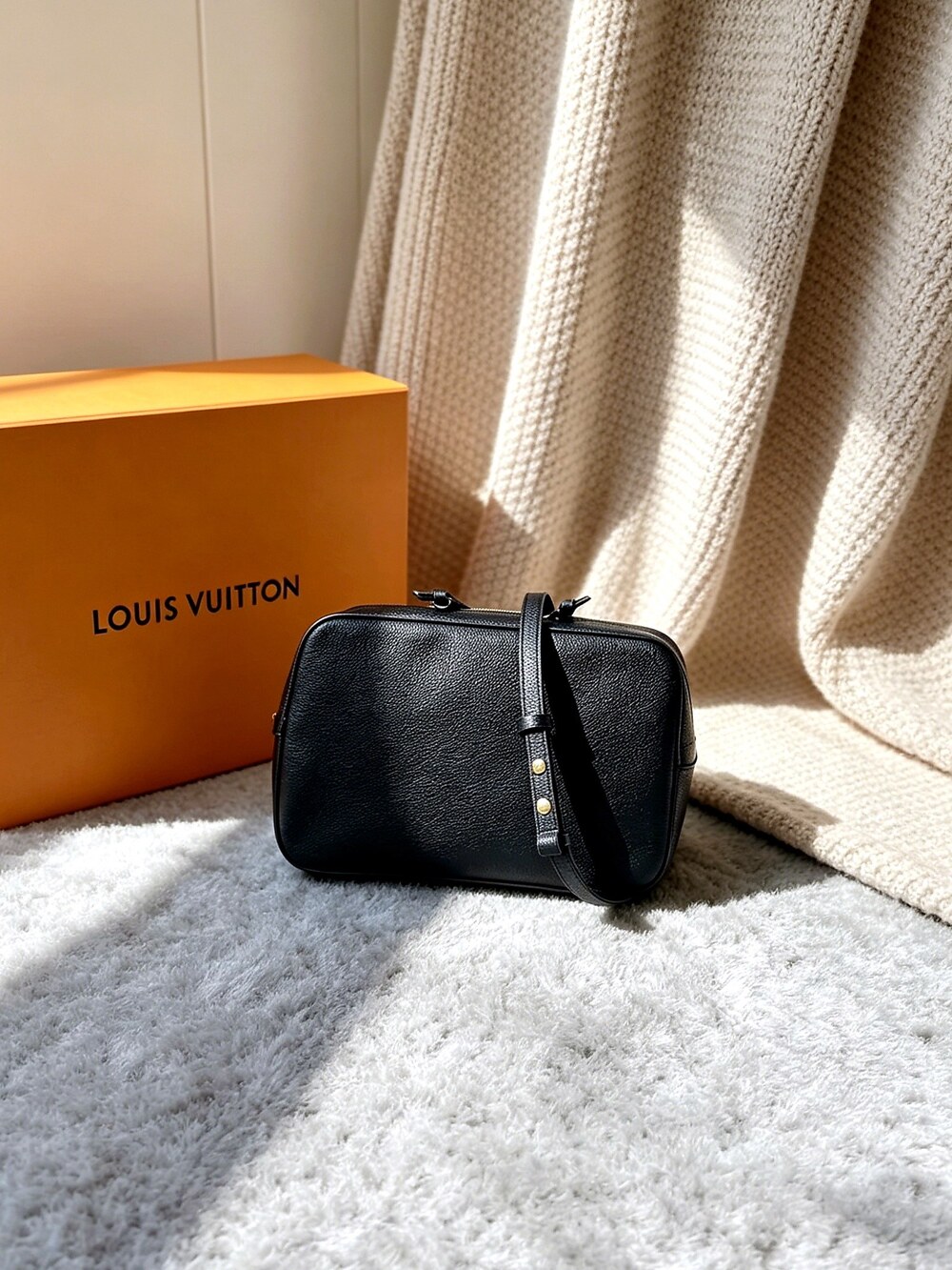 Louis Vuitton Black Monogram Empreinte Neonoe MM Bucket Bag - Picture 3 of 6